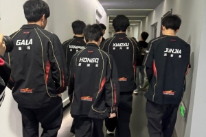 JDG分享照片回顾三月：四月继续，一起往更远的地方走