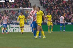 正当防卫！赫塔费球员摸瑟尔洛特下体后被后者放倒，裁判出1红1黄