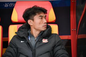 半岛都市报点评西海岸输海港：上半场可圈可点，下半场应对不足