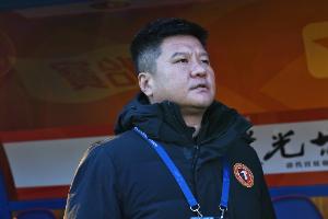 足球报：李金羽PK于根伟都没有退路 郑智迎扭转颓势的绝佳机会