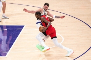 NBA彩经：二番战火箭复仇湖人 绿军主场小胜勇士 快船擒下鹈鹕