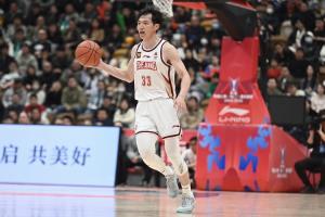 替补手感很热！吴前7中5拿到14分 三分5中4&首节命中压哨三分