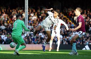 19岁77天！乔希·金成富勒姆队史第二年轻英超传射建功球员