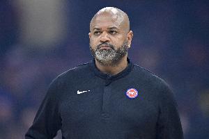 最后防到东契奇三不沾！活塞主帅：我们相信自己能阻止他们得分！