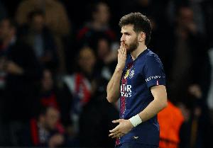 邮报：克瓦拉茨赫利亚今夏无意离开巴黎，阿森纳买不到