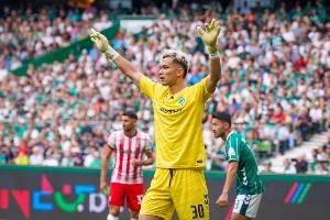 不莱梅门将谈未来代表德国还是日本出战：感觉选择哪个都会后悔