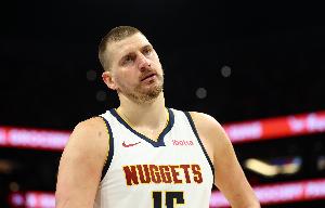 不设防！掘金本场内线失分84分 球队自96-97赛季以来单场最多