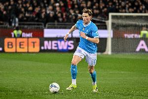 斯基拉：一家沙特俱乐部尝试高薪引进麦克托米奈，被球员拒绝