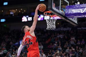 爆了爆了！马穆凯拉什维利13中8砍19分4板3断 正负值高达+47