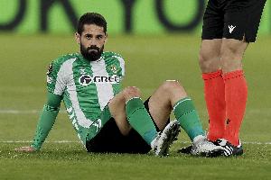 塞尔电台：伊斯科时隔4个月重回训练场，暂时进行个人训练