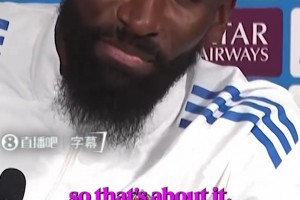 吕迪格：我是最早能跟上哈兰德节奏的后卫之一！