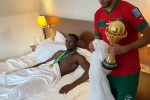 网友AI恶搞摩洛哥“抢走”非洲杯，甚至连毛巾都没落下