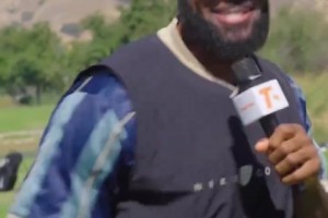 老詹还是有音乐细胞的！感觉可以搞个专辑了