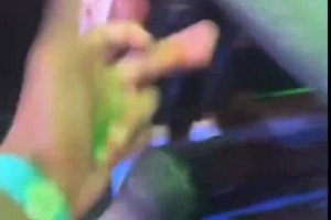 前方美女记者孟超晒穿文班球衣配文：他是你们的MVP吗